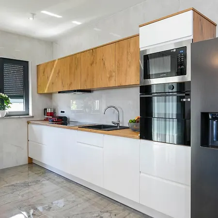 Mi فيلة أوروبيتش